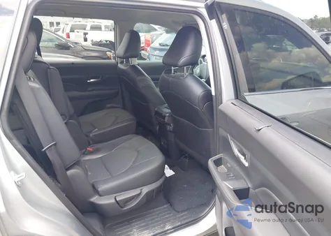 2024 Toyota Grand Highlander Xle z USA, uszkodzony, nr VIN 5TDAAAA57RS009094